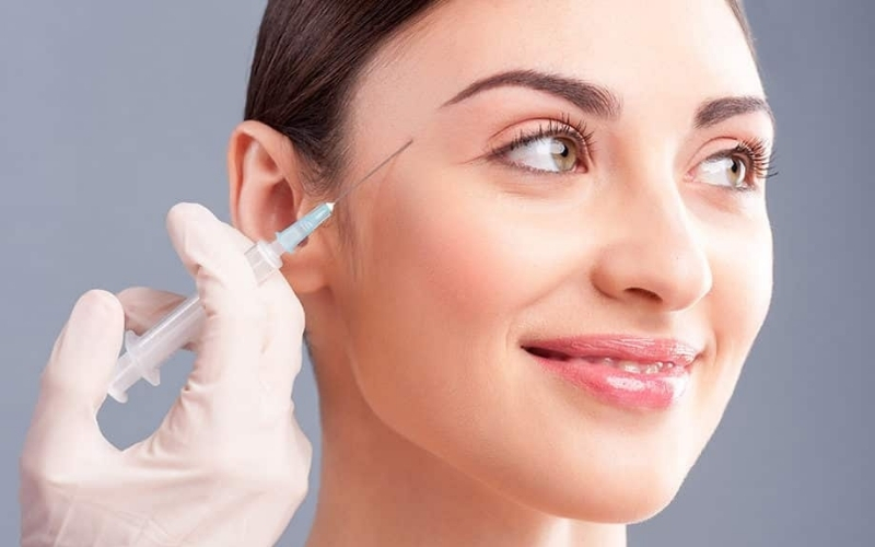 Tiêm filler thái dương có tác dụng gì